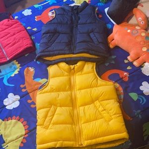 4T Boys puffer vest from Old Navy.